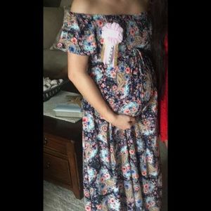 Jessica Simpson Dresses - Jessica Simpson maternity dress Jessica Simpson Dresses - Jessica Simpson maternity dress